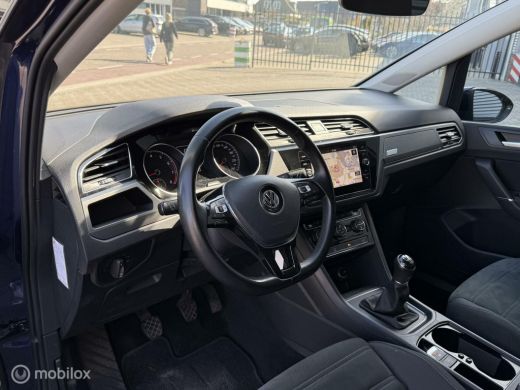 Volkswagen Touran 1.0 TSI Comfortline Business ActivLease financial lease