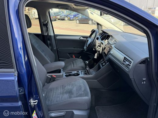 Volkswagen Touran 1.0 TSI Comfortline Business ActivLease financial lease