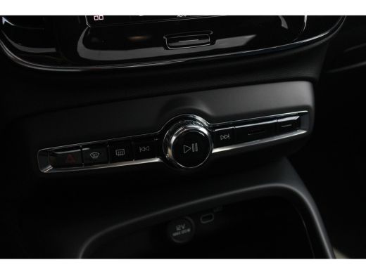 Volvo  XC40 Single Motor Extended Range Ultimate 82 kWh | 20" | Pixel LED | Microtech / Nubuck bekleding | Ge... ActivLease financial lease