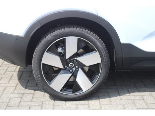 Volvo  XC40 Single Motor Extended Range Ultimate 82 kWh | 20" | Pixel LED | Microtech / Nubuck bekleding | Ge... ActivLease financial lease