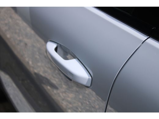 Volvo  XC40 Single Motor Extended Range Ultimate 82 kWh | 20" | Pixel LED | Microtech / Nubuck bekleding | Ge... ActivLease financial lease