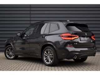BMW X3 xDrive30e High Executive M Sport | Panoramadak | Camera | Adaptief Onderstel | CarPlay | Adaptive...