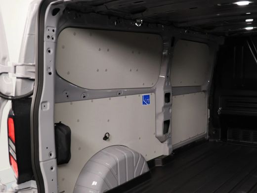 Ford Transit Custom Ford 320 2.0 136 pk Automaat TDCI L2H1 Limited | € 5.453,- Voorraad Voordeel | Driver Assistance ... ActivLease financial lease