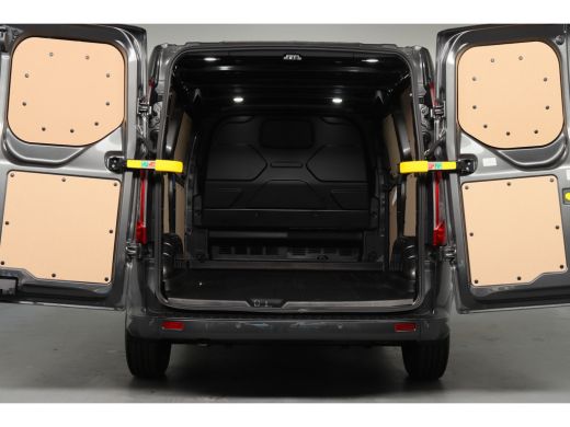 Ford Transit Custom 320 2.0 TDCI L2H1 Sport | Automaat | Navi By App | Camera | Stoelverwarming | Voorruitverwarming ... ActivLease financial lease