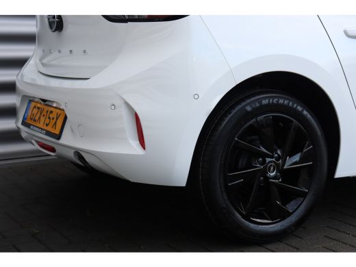 Opel Corsa 1.2 Edition | Achteruitrijcamera | Buitenspiegels elektrisch inklapbaar | Dodehoek detectie ActivLease financial lease