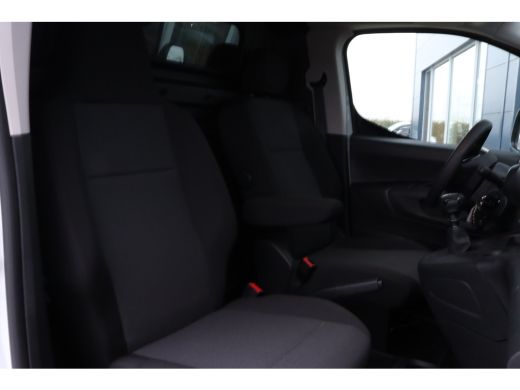 Peugeot Partner 1.5 BlueHDi 100 S&S L1 | Cruise Control | Camera | Navi | Carplay | Sensoren | Airco | ActivLease financial lease