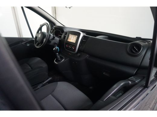 Renault Trafic 2.0 dCi 145 T29 L2H1 DC Comfort Automaat | 1e Eigenaar! | LED | Navigatie | Trekhaak | Airco | Pa... ActivLease financial lease