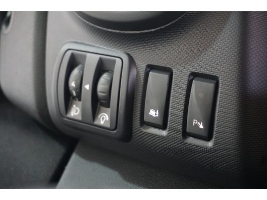 Renault Trafic 2.0 dCi 145 T29 L2H1 DC Comfort Automaat | 1e Eigenaar! | LED | Navigatie | Trekhaak | Airco | Pa... ActivLease financial lease