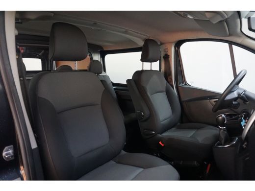 Renault Trafic 2.0 dCi 145 T29 L2H1 DC Comfort Automaat | 1e Eigenaar! | LED | Navigatie | Trekhaak | Airco | Pa... ActivLease financial lease