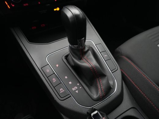 Seat Ibiza 1.0 TSI 110pk DSG FR Business Intense Navigatie Camera Stoelverwarming 18'' Lm Velgen 211 ActivLease financial lease