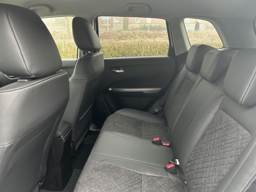 Suzuki Vitara 1.4 Boosterjet Style Smart Hybrid ActivLease financial lease