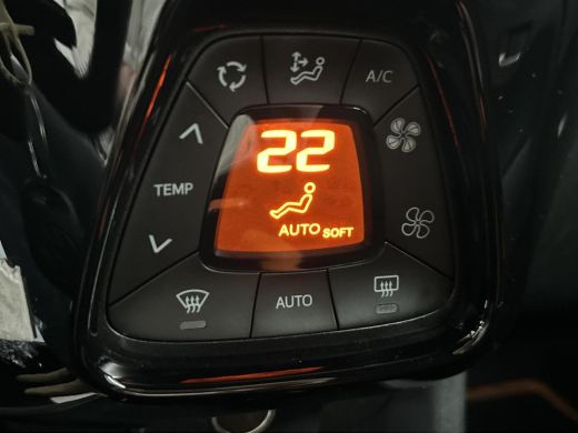 Toyota Aygo 1.0 VVT-i x-JBL ActivLease financial lease