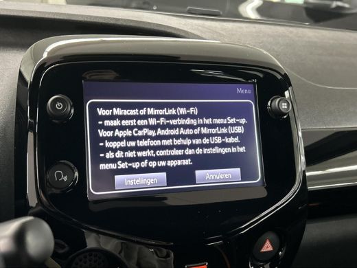 Toyota Aygo 1.0 VVT-i x-JBL ActivLease financial lease