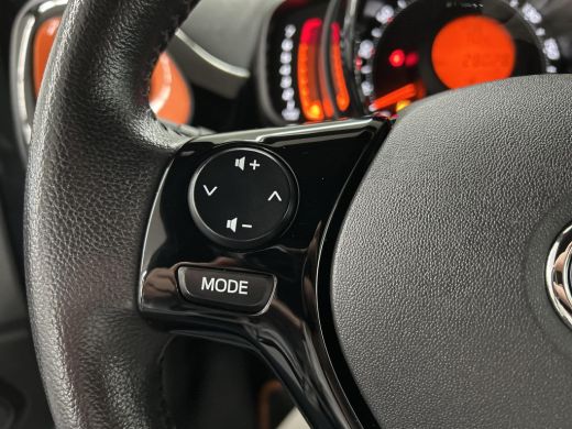 Toyota Aygo 1.0 VVT-i x-JBL ActivLease financial lease