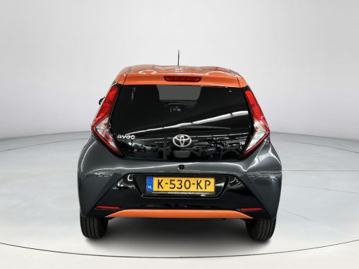 Toyota Aygo 1.0 VVT-i x-JBL ActivLease financial lease