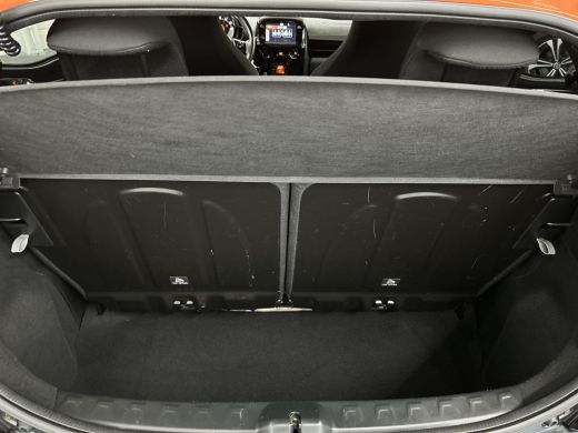 Toyota Aygo 1.0 VVT-i x-JBL ActivLease financial lease
