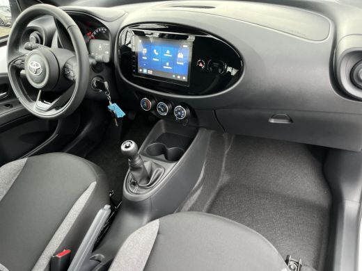 Toyota Aygo X 1.0 VVT-i MT Play | Nieuw uit voorraad leverbaar | Private lease vanaf €299,- p.m. ActivLease financial lease