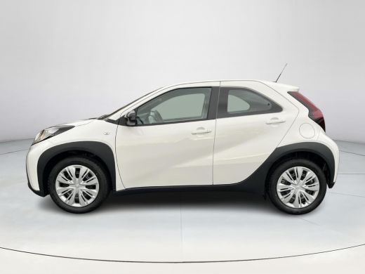 Toyota Aygo X 1.0 VVT-i MT Play | Nieuw uit voorraad leverbaar | Private lease vanaf €299,- p.m. ActivLease financial lease
