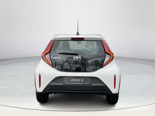 Toyota Aygo X 1.0 VVT-i MT Play | Nieuw uit voorraad leverbaar | Private lease vanaf €299,- p.m. ActivLease financial lease