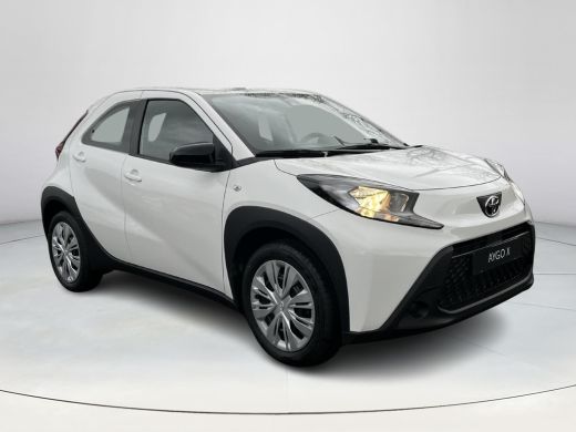 Toyota Aygo X 1.0 VVT-i MT Play | Nieuw uit voorraad leverbaar | Private lease vanaf €299,- p.m. ActivLease financial lease
