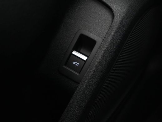 Audi A5 Sportback 35 TFSI S edition Competition Panoramadak Matrix S Line 51 ActivLease financial lease