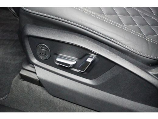 Audi Q8 Audi 60 TFSI e quattro Pro Line S Competition Audi Q8 60 TFSI e quattro Pro Line S Competition 47... ActivLease financial lease