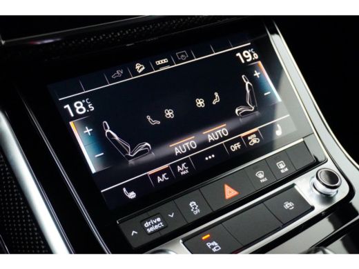Audi Q8 Audi 60 TFSI e quattro Pro Line S Competition Audi Q8 60 TFSI e quattro Pro Line S Competition 47... ActivLease financial lease