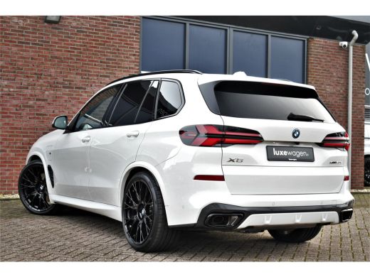 BMW X5 xDrive50e M-Sport Pano Trekh 360 H/K Soft-close HUD Gesture 8dkm!!! BTW-AUTO! ActivLease financial lease