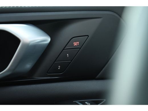 BMW X5 xDrive50e M-Sport Pano Trekh 360 H/K Soft-close HUD Gesture 8dkm!!! BTW-AUTO! ActivLease financial lease