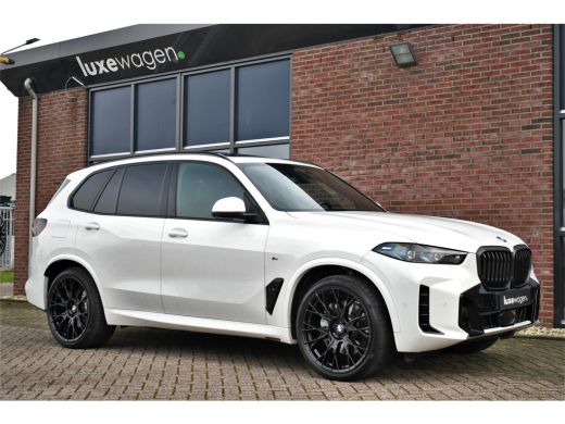 BMW X5 xDrive50e M-Sport Pano Trekh 360 H/K Soft-close HUD Gesture 8dkm!!! BTW-AUTO! ActivLease financial lease