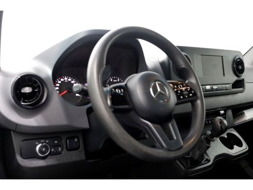 Mercedes Sprinter 314 CDI 143pk E6 Bakwagen met laadklep en zijdeur L440 1020kg laadverm. 04-2021 ActivLease financial lease