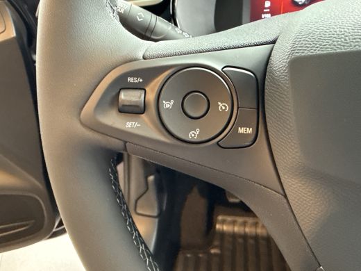 Opel Corsa Opel 1.2 GS | Achteruitrijcamera | Cruise control | Extra getint glas ActivLease financial lease