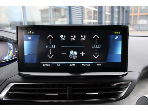 Peugeot 3008 Peugeot 1.6 HYbrid 225 pk GT Panodak | adaptive cruisecontrol | navigat | Achterbank in delen nee... ActivLease financial lease