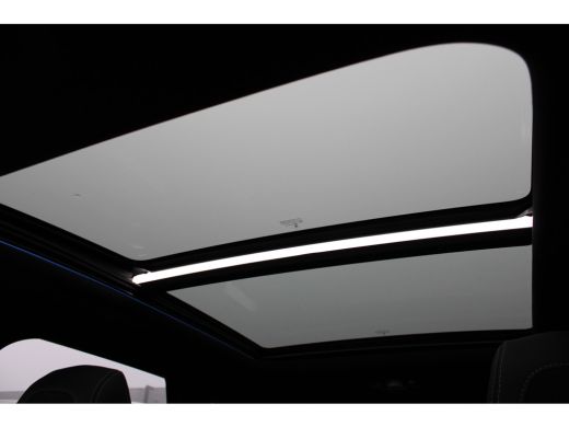 Peugeot 3008 Peugeot 1.6 HYbrid 225 pk GT Panodak | adaptive cruisecontrol | navigat | Achterbank in delen nee... ActivLease financial lease