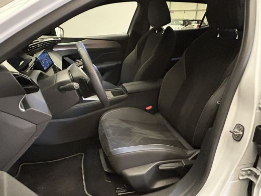 Peugeot 408 Peugeot 1.2 Hybrid 136 e-DCS6 GT | Achteruitrijcamera | Cruise control adaptief met Stop&Go | DAB... ActivLease financial lease