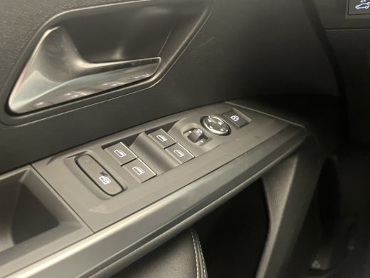 Peugeot E-3008 Peugeot GT Avantage 73 kWh | Apple Carplay/Android Auto|telefoonintegratie premium | Lichtmetalen... ActivLease financial lease