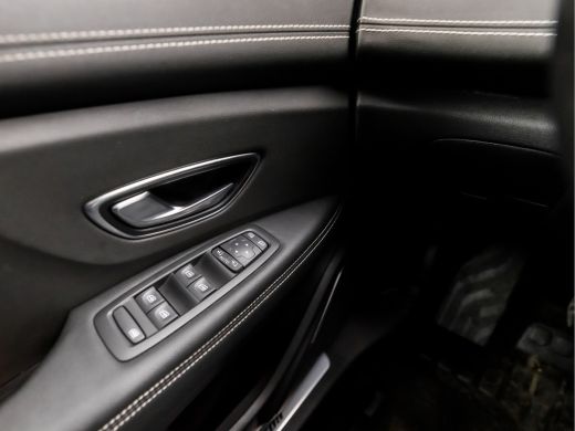 Renault Scénic 1.2 TCe Bose Sport (GROOT NAVI, DIGITAL COCKPIT, LED KOPLAMPEN, CAMERA, BOSE AUDIO, LEDER, SPORTS... ActivLease financial lease
