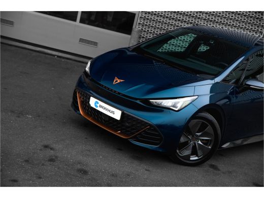 Seat Born Business One 62 kWh | Camera | Carplay | Navigatie | Stuur- en stoelverwarming ActivLease financial lease