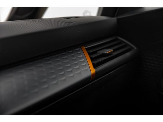 Seat Born Business One 62 kWh | Camera | Carplay | Navigatie | Stuur- en stoelverwarming ActivLease financial lease