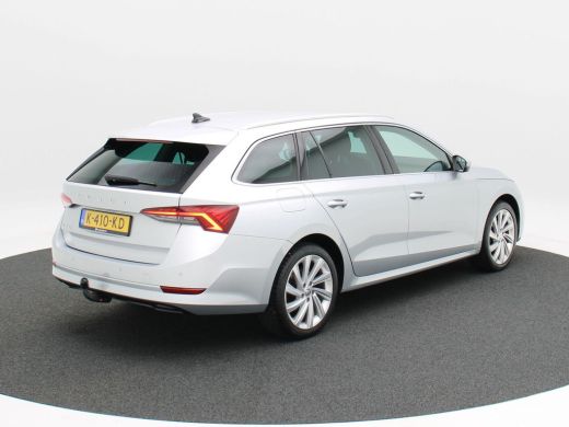 Skoda Octavia Combi 1.0 TSi 110 Pk Business Edition Plus | Full LED | Trekhaak | 18 Inch | Privacy Glass | Navi... ActivLease financial lease