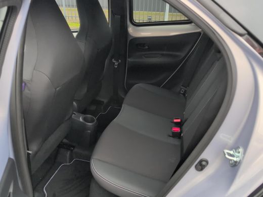 Toyota Aygo X 1.0 VVT-i MT JBL | Nieuwe Auto | Apple Carplay | Android Auto | Subwoofer | Middenarmsteun | ActivLease financial lease