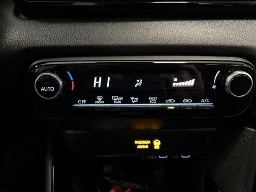 Toyota Yaris 1.5 Hybrid 115 First Edition (Navigatie - Adaptive cruise) ActivLease financial lease