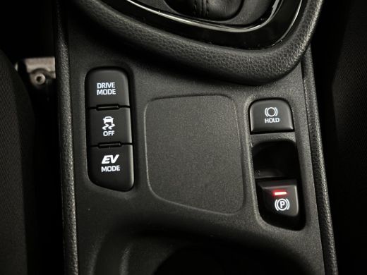 Toyota Yaris 1.5 Hybrid 115 First Edition (Navigatie - Adaptive cruise) ActivLease financial lease