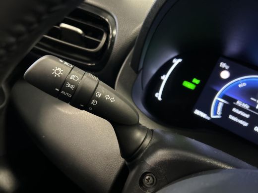 Toyota Yaris 1.5 Hybrid 115 First Edition (Navigatie - Adaptive cruise) ActivLease financial lease