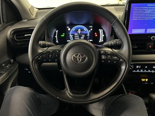 Toyota Yaris 1.5 Hybrid 115 First Edition (Navigatie - Adaptive cruise) ActivLease financial lease