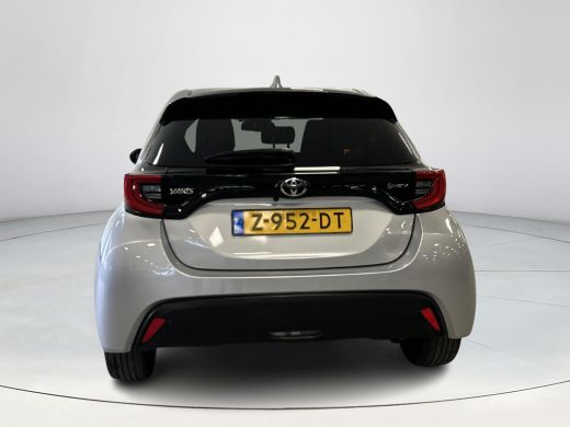 Toyota Yaris 1.5 Hybrid 115 First Edition (Navigatie - Adaptive cruise) ActivLease financial lease