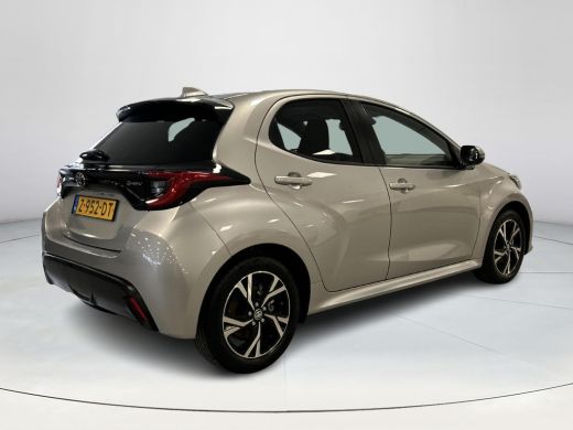 Toyota Yaris 1.5 Hybrid 115 First Edition (Navigatie - Adaptive cruise) ActivLease financial lease