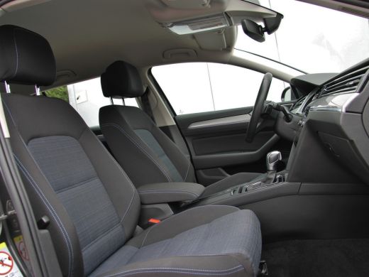 Volkswagen Passat Variant 1.4 TSI PHEV GTE 218pk | Matrix LED | Camera ActivLease financial lease