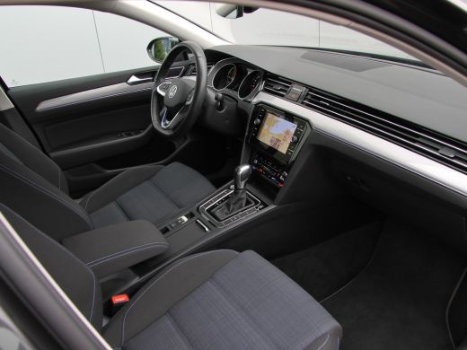 Volkswagen Passat Variant 1.4 TSI PHEV GTE 218pk | Matrix LED | Camera ActivLease financial lease