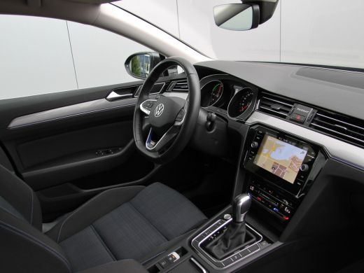 Volkswagen Passat Variant 1.4 TSI PHEV GTE 218pk | Matrix LED | Camera ActivLease financial lease